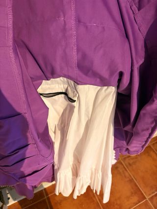 Traje Flamenco Morado con Detalles Beige