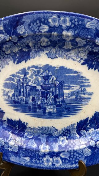 Antico Piatto Ovale Staffordshire Velieri Blu