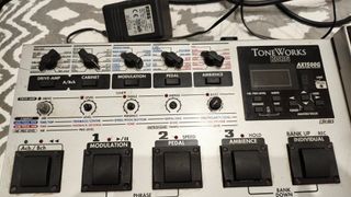 Pedal guitarra Multiefectos Korg Toneworks AX1500G