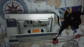 UNISEF V-1 Reproductor Cassette Stereo