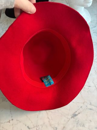 Cappello donna tesa larga rosso