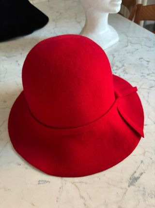 Cappello donna tesa larga rosso