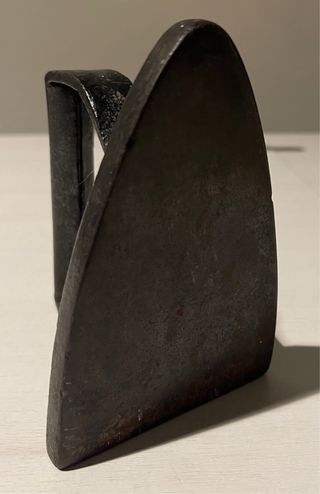 Plancha antigua de hierro