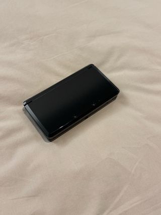 Nintendo 3DS + Juego Nintendogs