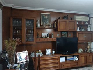 Mueble de salón mural madera. Recogida en Badajoz