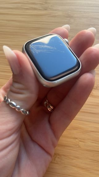 Apple Watch Series 8 GPS 41mm Plata