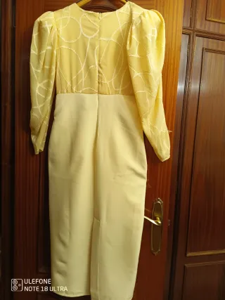 Vestido midi amarillo claro