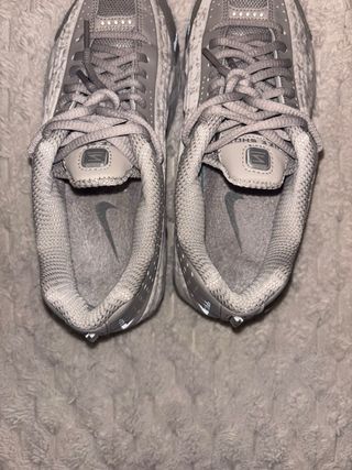 Nike Shox R4 College Grey/Flat Pewter