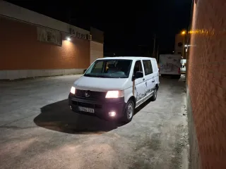 Volkswagen Transporter T5 2004