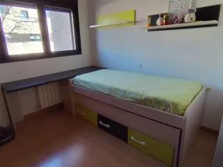 Cama nido con cajones + escritorio + estanterías