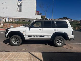 Nissan Patrol gr y61 1999