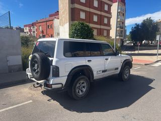 Nissan Patrol gr y61 1999