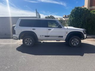 Nissan Patrol gr y61 1999