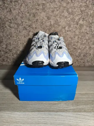 Adidas Hyperturf Zapatillas Blancas y Azules