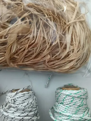 Lote de cuerdas y rafia