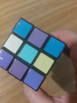 Cubo di Rubik colorato