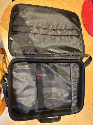 Valigetta per computer nera con tracolla 17-18,4