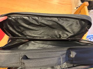 Valigetta per computer nera con tracolla 17-18,4