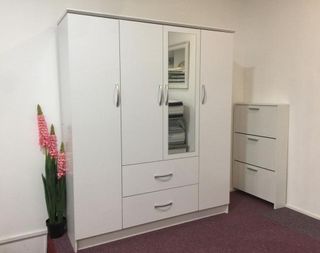 Nuevo Armario con 4 Puertas y Espejo