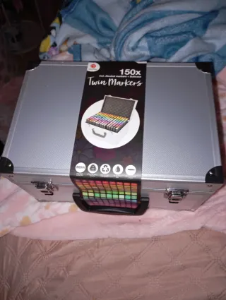 ( NUEVO ) Maleta Metálica con 150 Rotuladores