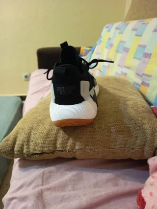 Zapatillas Under Armour Rock Negras Blancas