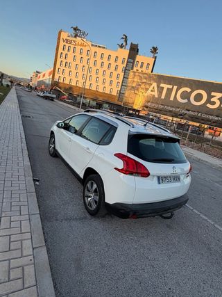 Peugeot 2008 2014