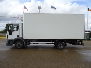 Iveco EUROCARGO 120E-CAMIONES FRIGORIFICOS