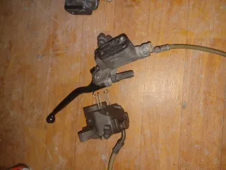 Sistema de frenos moto