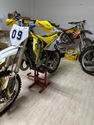 Suzuki RM 125 Cross