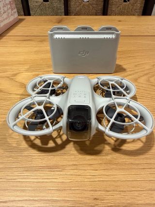 Dron DJI Neo con 3 baterias nuevo