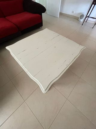 Mesa de centro blanca de madera