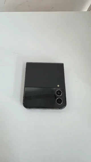 Samsung Galaxy Z Flip 4 Negro