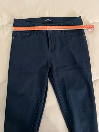 Pantaloni blu skinny