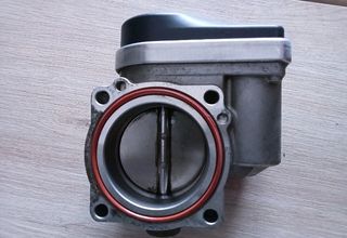 Cuerpo de aceleración BMW