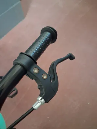 Bicicleta infantil color turquesa