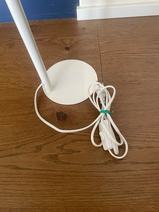 Lámpara de mesa metal y madera