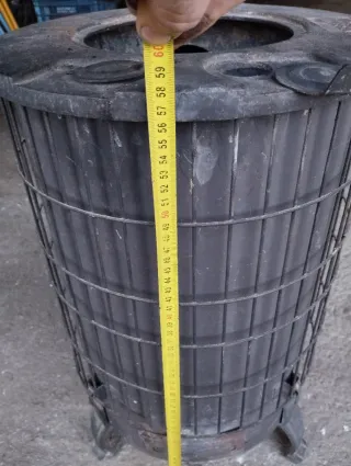 Estufa de leña metálica Theca