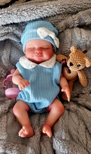 Bebita reborn silicona 33cm