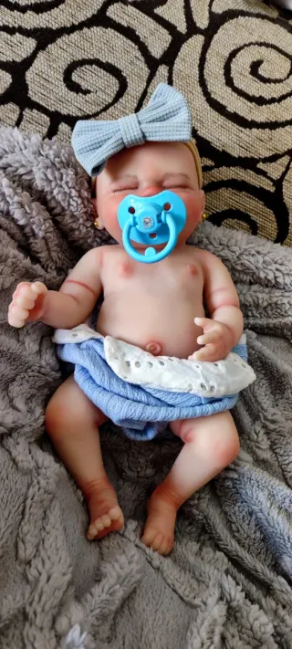 Bebita reborn silicona 33cm