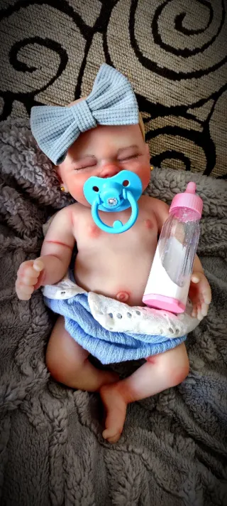 Bebita reborn silicona 33cm