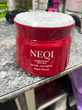 Mascarilla Capilar NEQI Roja y Blanca