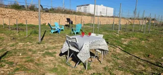 Parcela Rústica con dos casas prefabricada