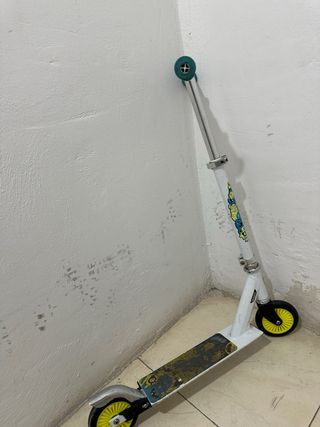 Patinete infantil blanco y verde