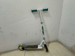 Patinete infantil blanco y verde