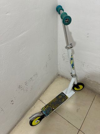 Patinete infantil blanco y verde