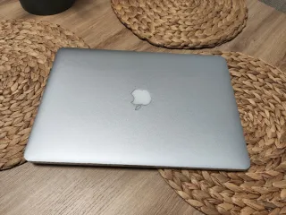 MacBook Pro 15 Intel Core i7 16GB RAM