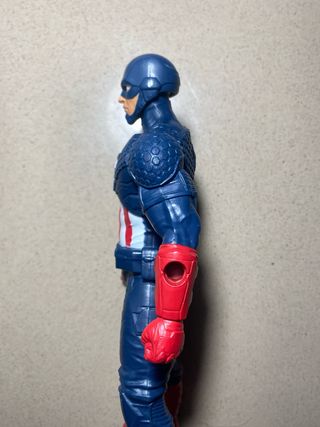 Capitán América con Escudo cabeza articulada