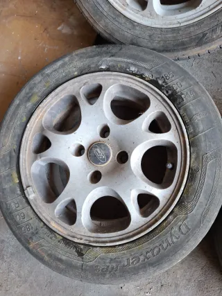 Llantas Ford 4 unidades