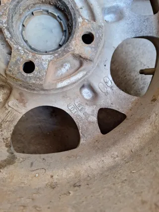 Llantas Ford 4 unidades