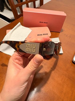 Gafas de sol Miu Miu Tortoise